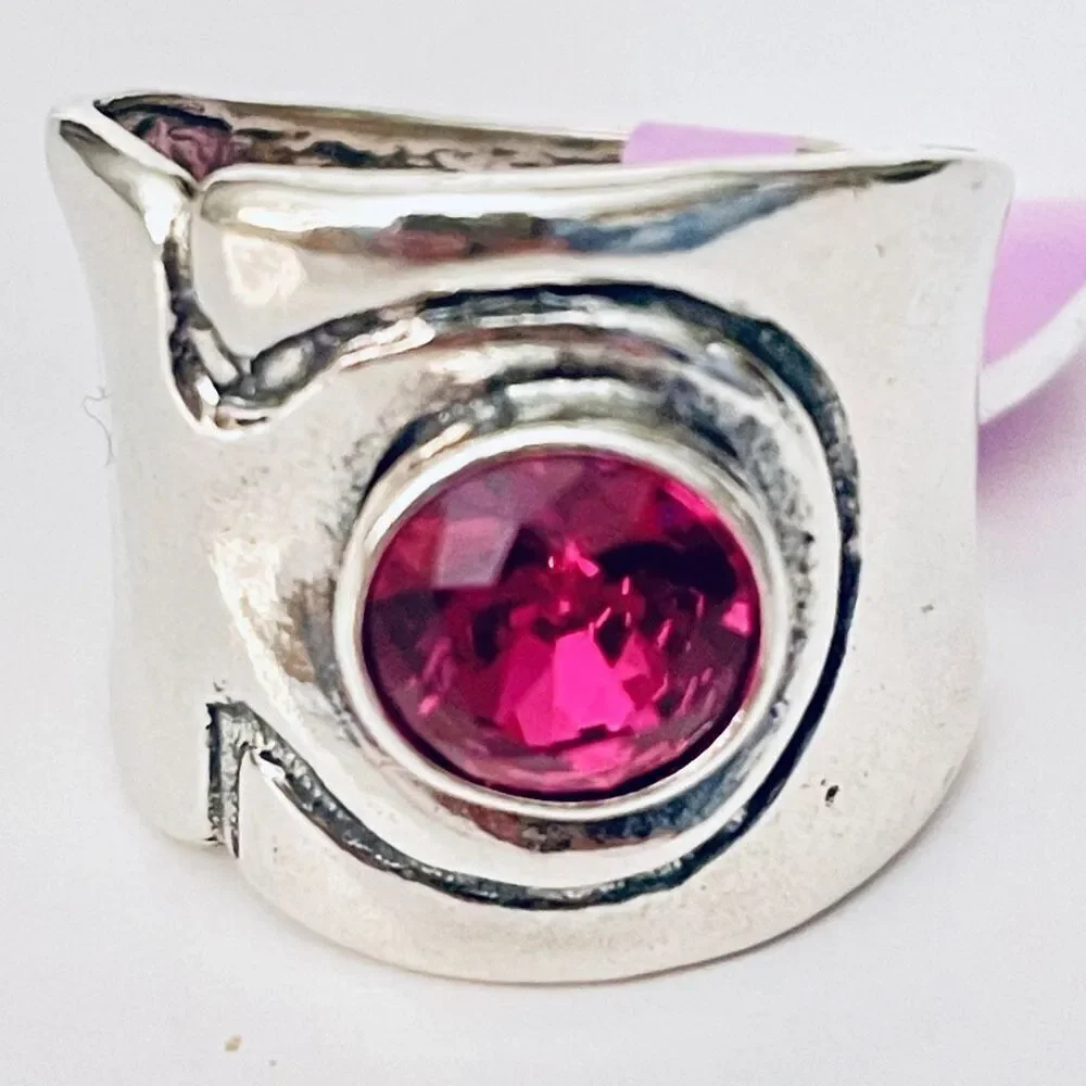 NWT Gorgeous Sz 9 Made in Israel .925 Sterling Silver Thick Pink Big Stone Ring